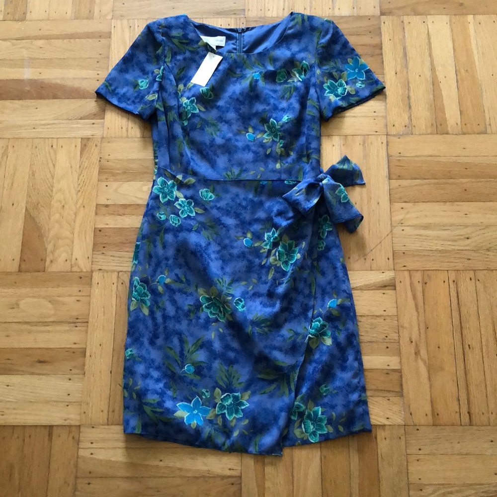 Vintage dress with shoulder padding